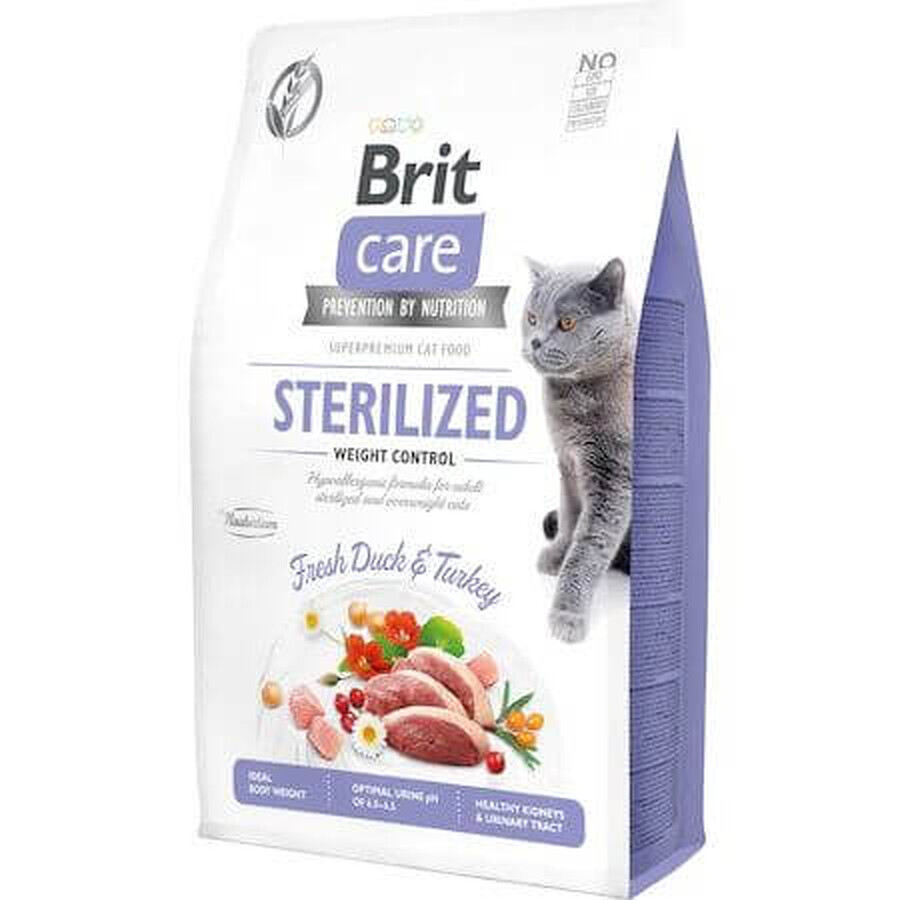 Aliment sec avec du canard et de la dinde pour chats stérilisés Brit Care GF Sterilized Weight Control, 2 kg, Brit