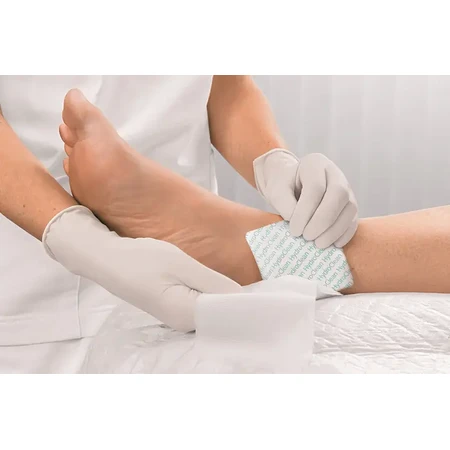 Aktivierter Feuchttherapie-Verband HydroClean Advance 10x10 cm, 10 Stück, Hartmann