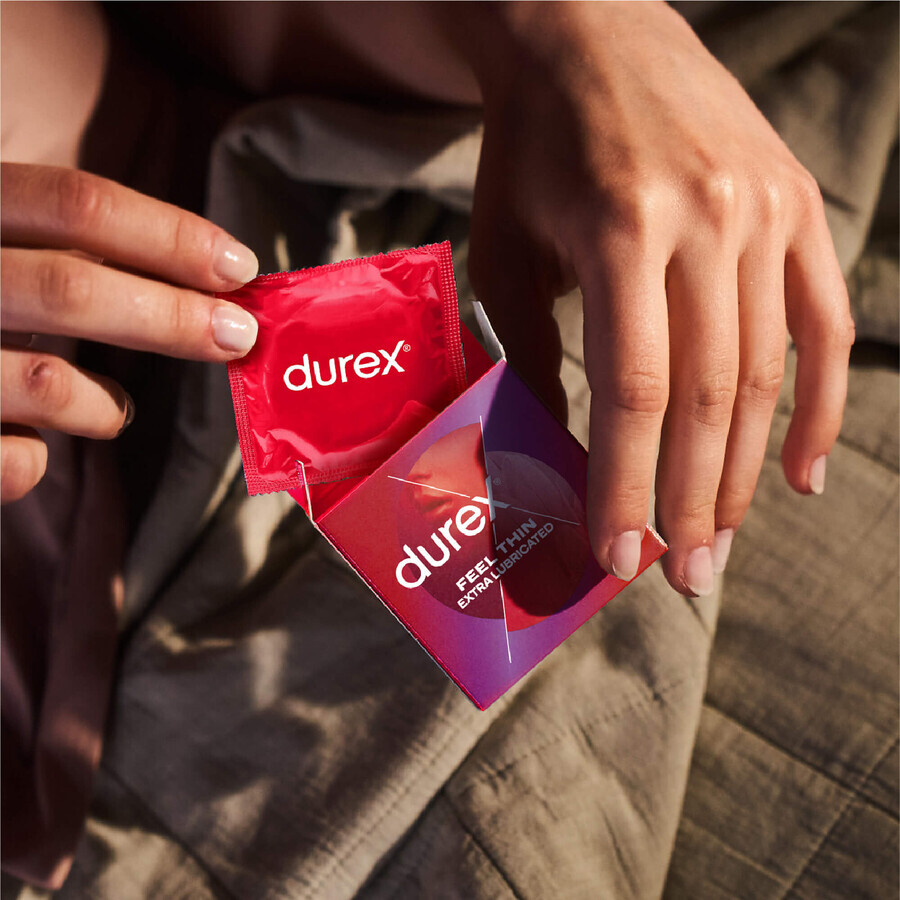 Durex Fetherlite Elite, Kondome mit mehr Gleitmittel, dünner, 12 Stück