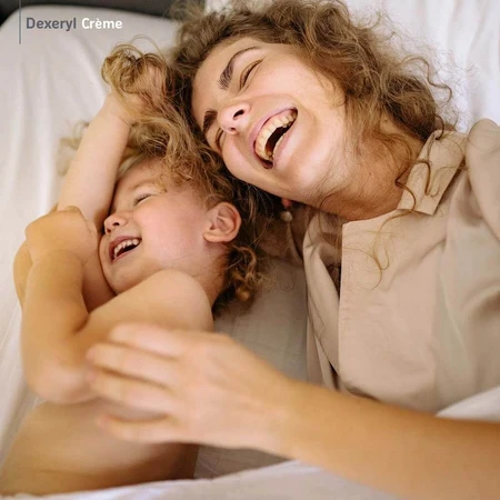 Dexeryl Cremă hidratantă pentru față și corp Piele foarte uscată Peaux très sèches ou atopiques 50g