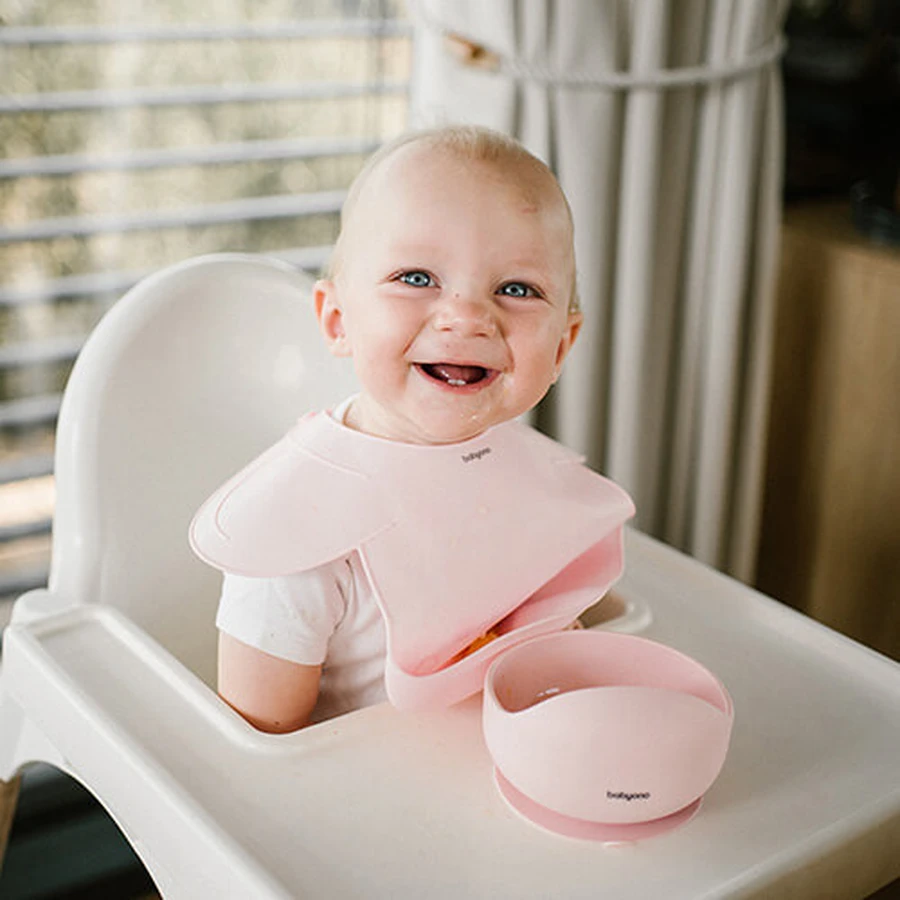 BabyOno, silicone bib with adjustable clasp, pink, from 6 months, 1 piece