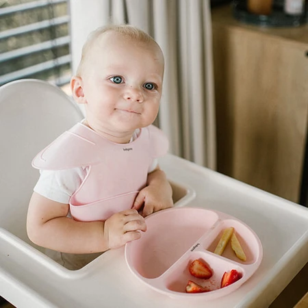 BabyOno, silicone bib with adjustable clasp, pink, from 6 months, 1 piece