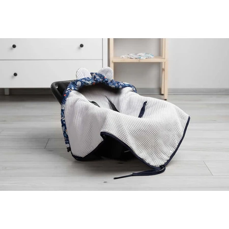 Scutece Waffle Carry Animal Land Grey pentru scaun auto 0-13kg 90X90