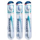 Periuta de dinti Advanced Clean, 3 bucati, Sensodyne