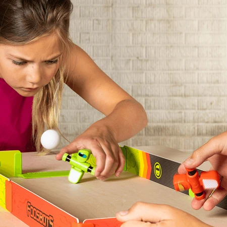 Foosbots - Wettbewerbsset mit Stadion- und Fußballrobotern