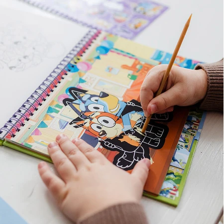 Set da colorare e raschiare creativamente, Bluey, Totum