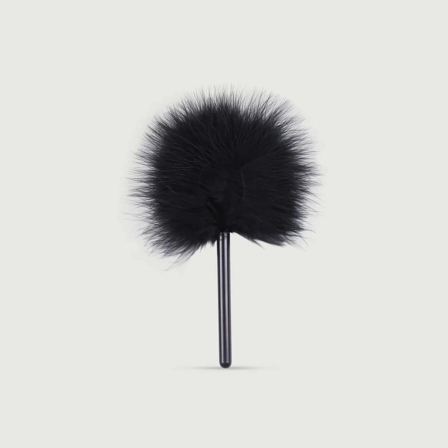 Cosquillas de pluma con asa - Negro