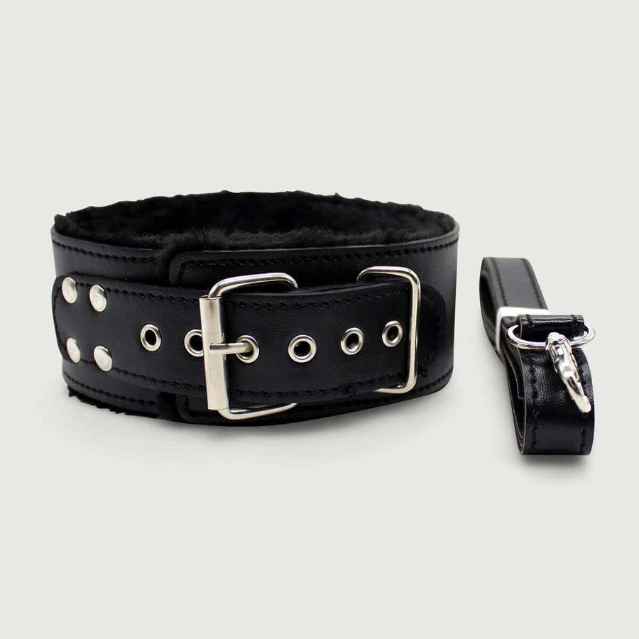 Collar con correa y forro interior de piel - Negro