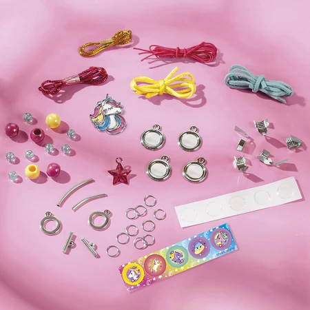 2 in 1 creative studio with unicorns, diamond painting and bracelets