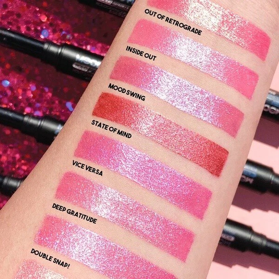 J.Cat Beauty Mood Flick Holo-Sparkle Lip Balm 105, bálsamo labial con efecto de brillo holográfico, 2 g