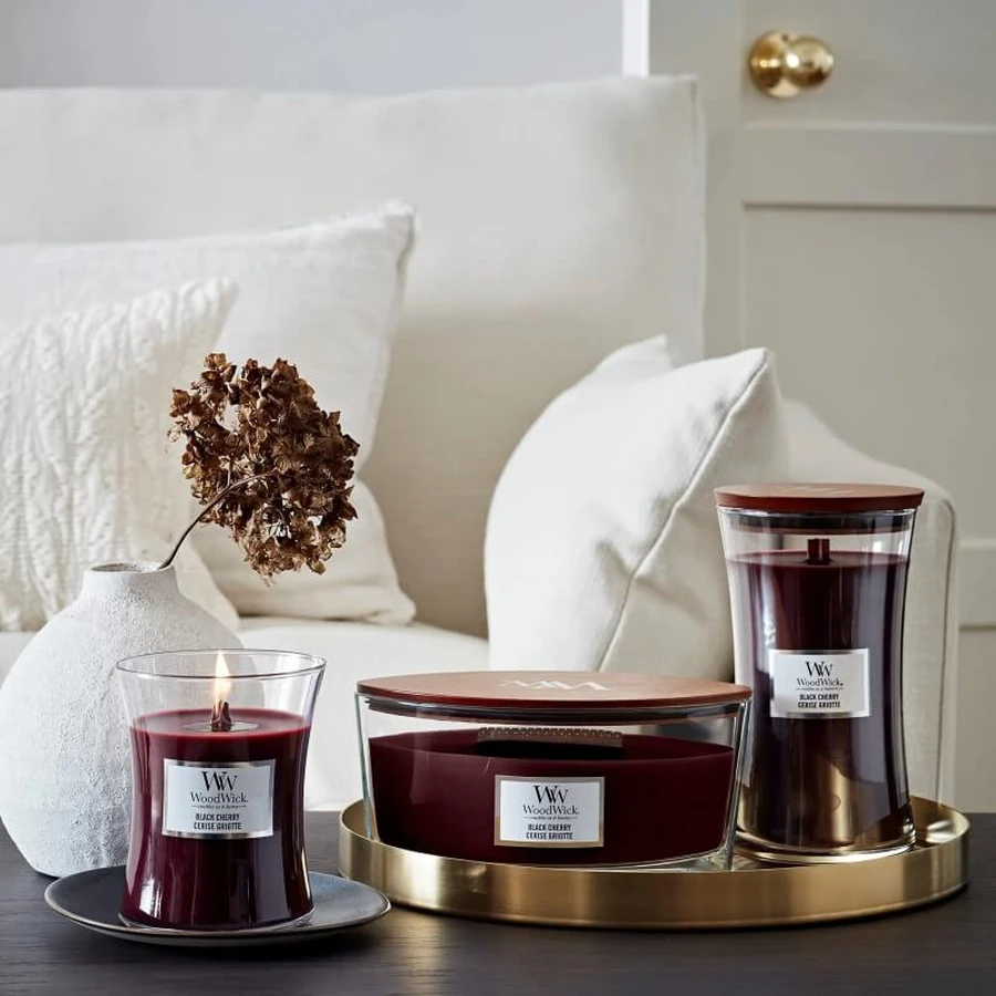 Woodwick Black cherry - lumânare parfumată clepsidră mare 609 g