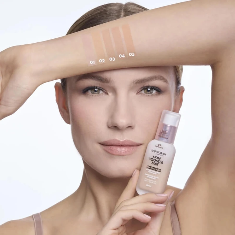 Deborah Skin Booster Matte SPF 15 – Feuchtigkeitsspendende, mattierende Foundation – Nr. 04 Warm