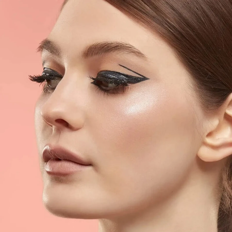 Deborah Ultra Liner Liquid Eyeliner - Black