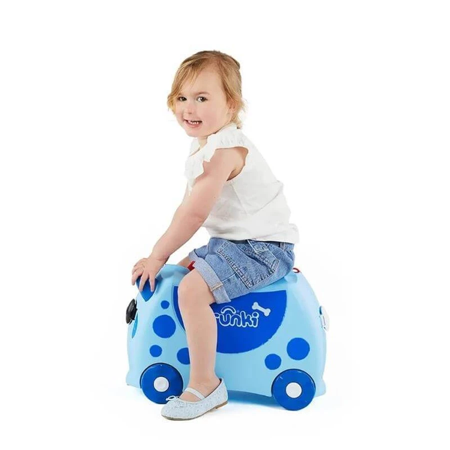 Walizka do jeżdżenia Trunki – Niebieski pies: ceny i cechy