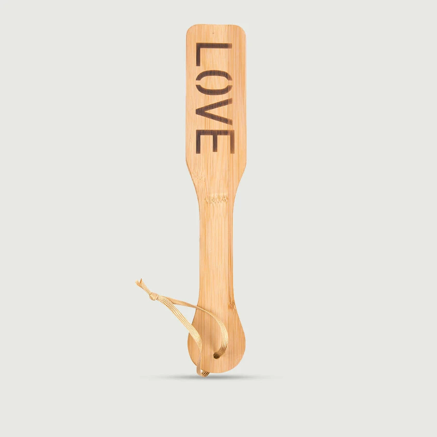 Série « Wooden Love » : pagaie en bambou avec gravure « LOVE »
